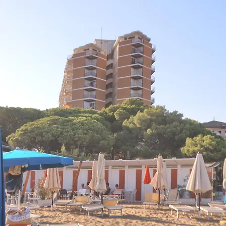 Cristallo Apartment